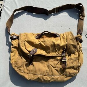 J Crew Abingdon Messenger Khaki Canvas /Real Leather Straps / Web Guitar Strap